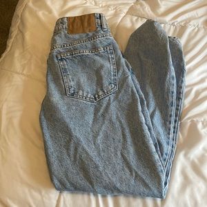 ZARA STRAIGHT LEG JEANS
